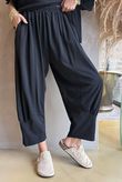 Jo Jo Quirky Classic Barrel Pant Black